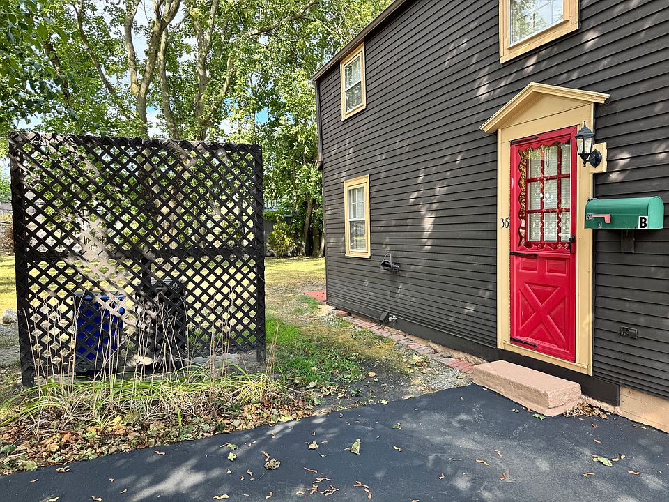1st image of 315 Maplewood Ave #B