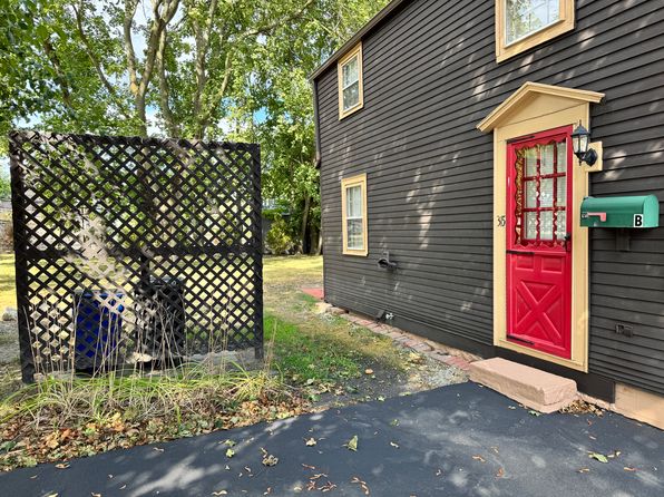 315 Maplewood Ave #B