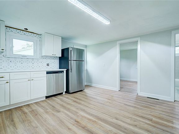 4th image of 904 Lake Rd #904