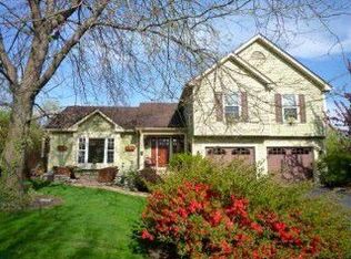 1189 Clayton Ct, Geneva, IL 60134