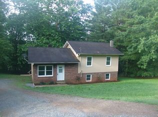 1332 Ridge Rd, Franklin, NC 28734