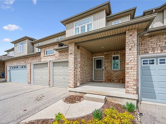3rd image of 31 Townsend Dr #70