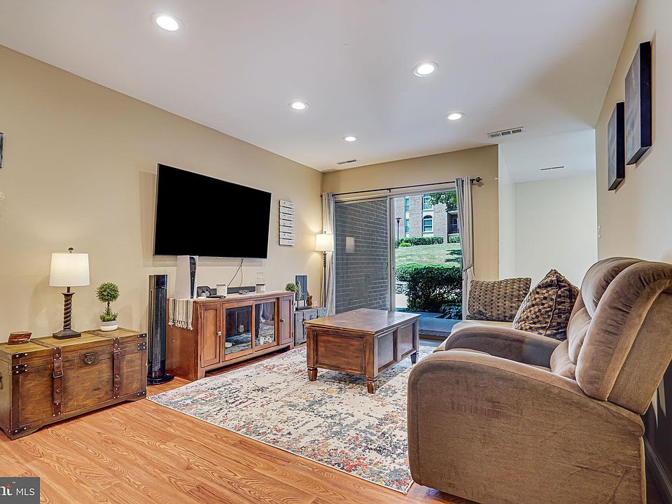 1st image of 3322 Woodburn Village Dr APT 11