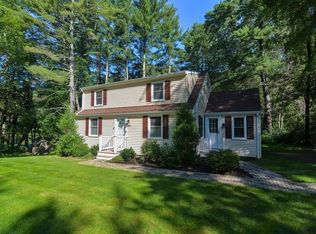 53 Warren St, Upton, MA 01568