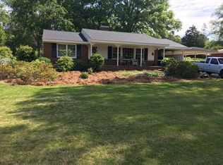 415 Pleasants Ave, Cary, NC 27511