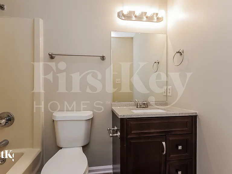 3204 Faircroft Way — Photo 17