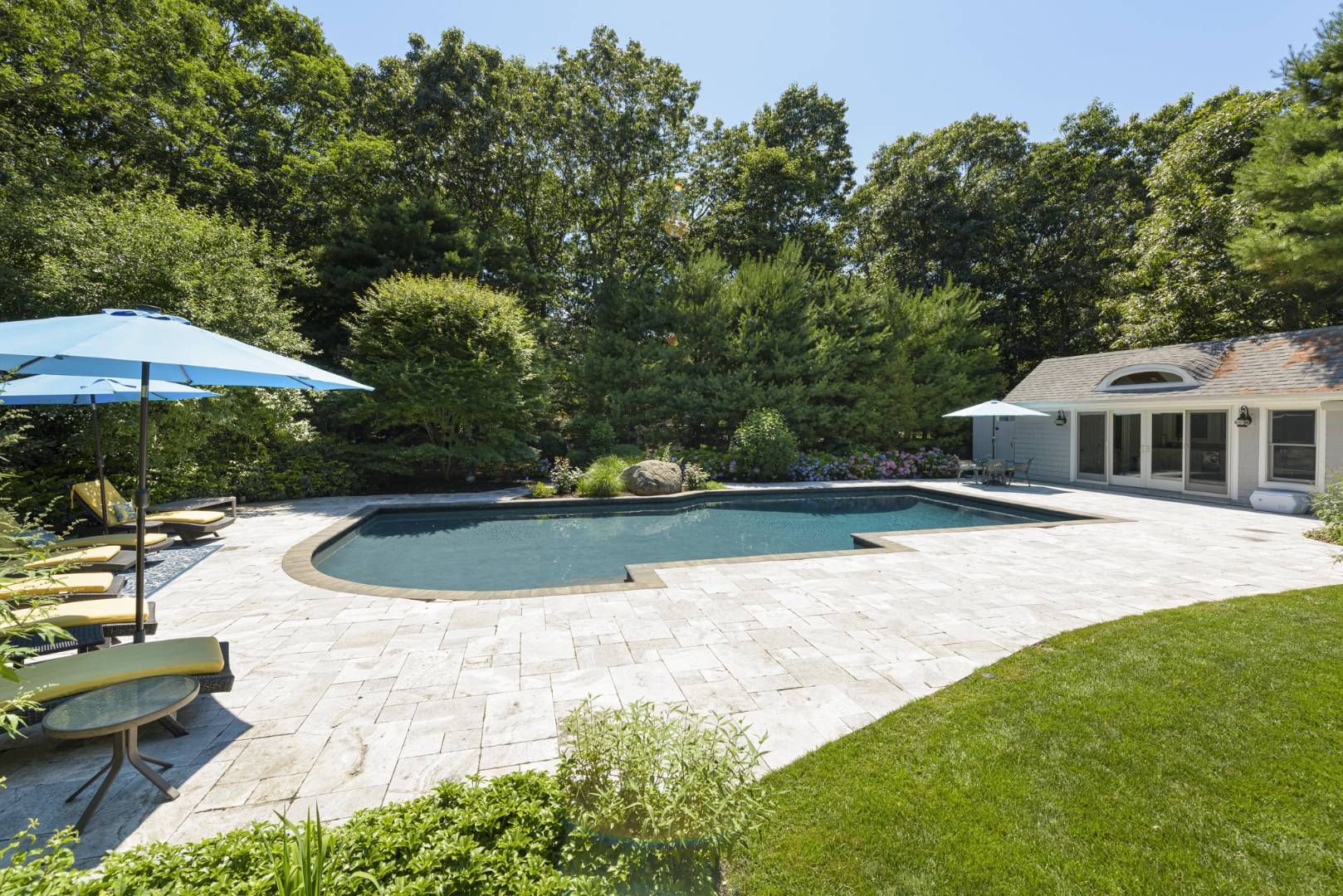 23 Hedges Banks Dr, East Hampton, NY 11937 | Out East