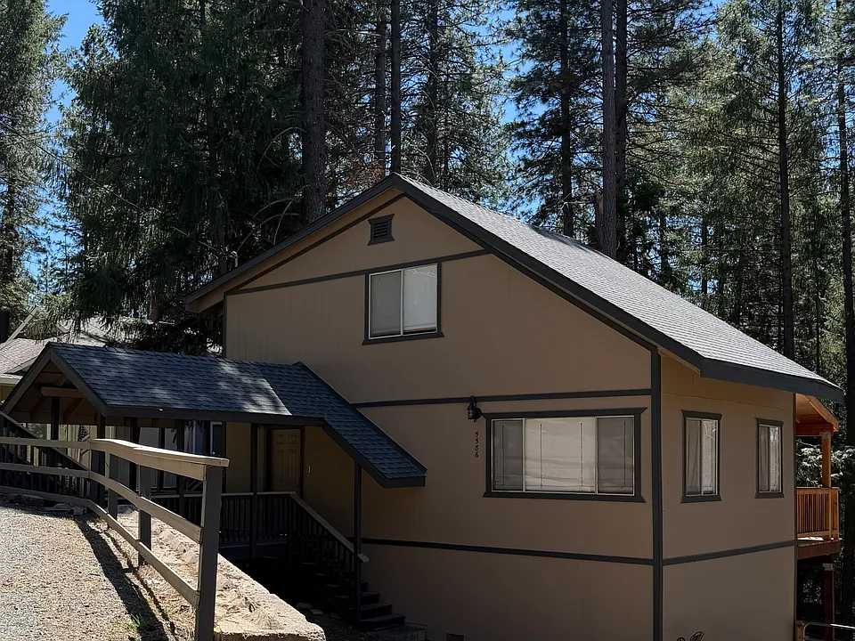 5586 Sierra Springs Dr