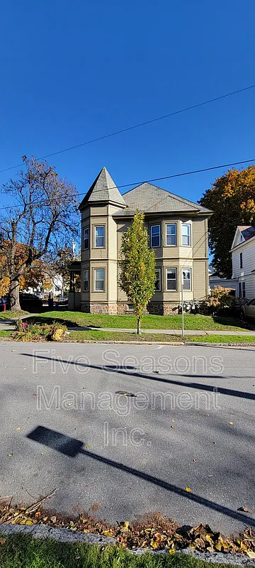 Studio, 1.0 bath, 450 sqft, $1,650 — Photo 1