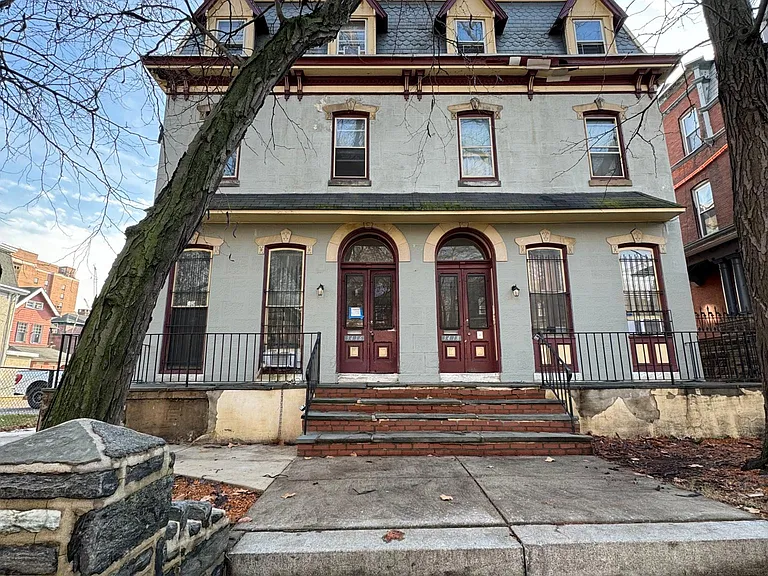 3416 Powelton Ave #2F — Photo 1