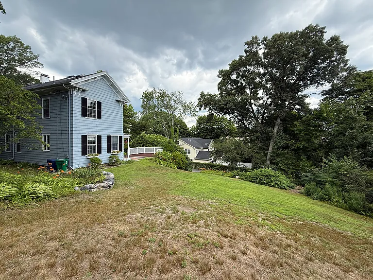 36 Maple Ave — Photo 41