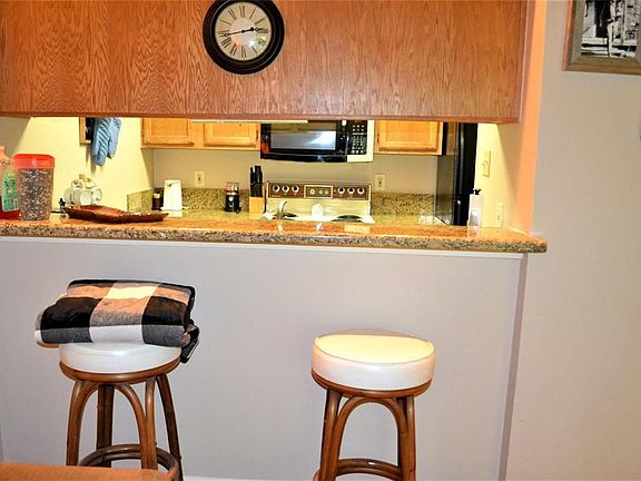 5th image of 3900 Aspen Dr APT B204