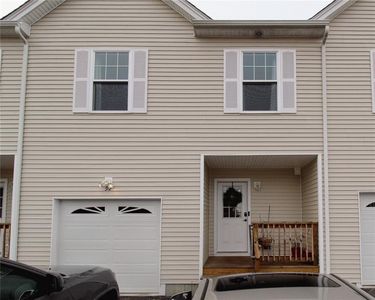 92 Ayda Rose Ave, West Warwick, RI, 02893