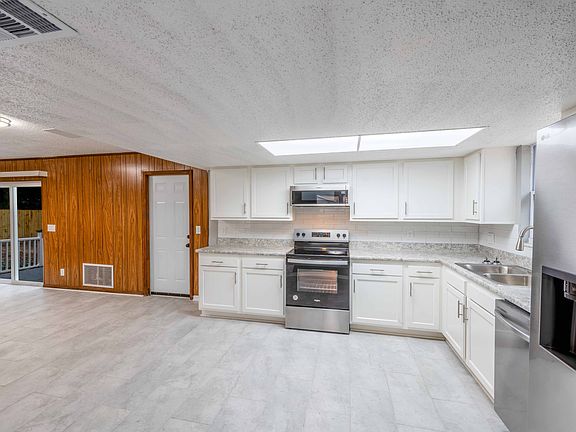 3rd image of 4892 Lofty Pines Cir W