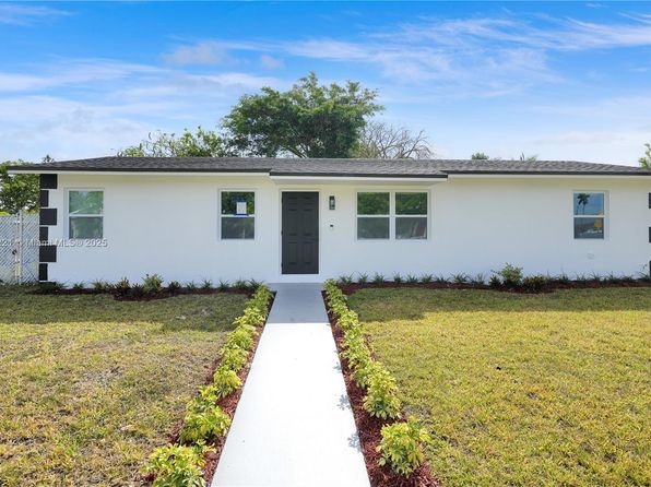 439 SW 17th Ter, Homestead, FL 33030