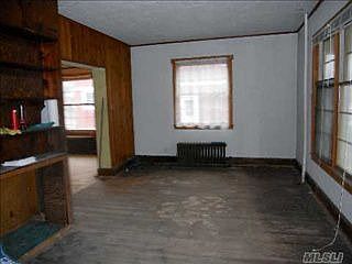 3rd image of 18 Park St