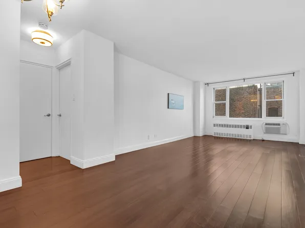 1270 5th Avenue 7K image 3 of 14
