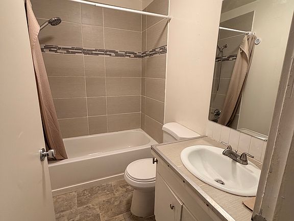 5th image of 3045 Kaiser Rd NW