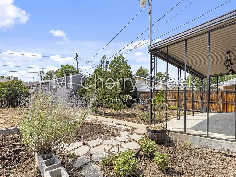 1364 W Center Ave — Photo 25