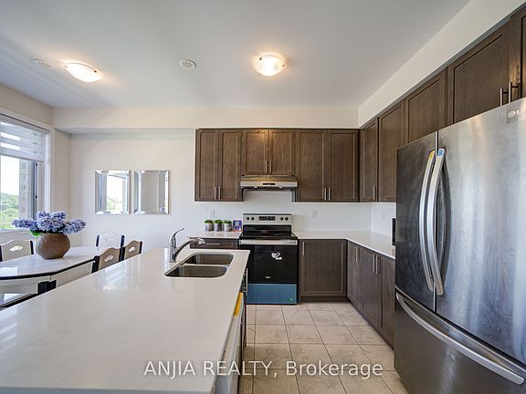4th image of 83 Mikayla Ln