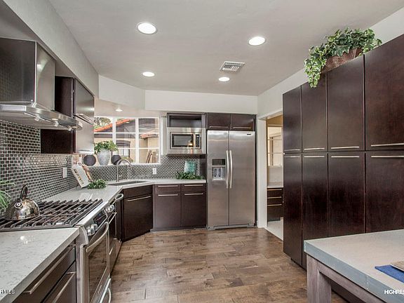 Modern kitchen