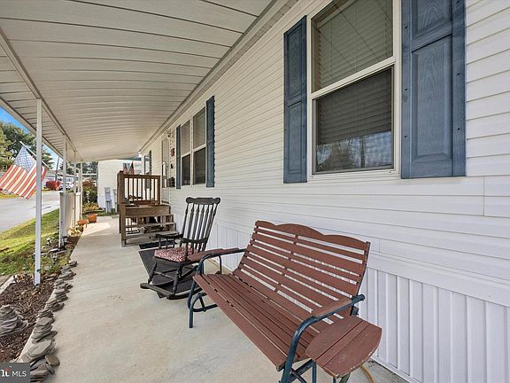 3rd image of 147 3rd Ave