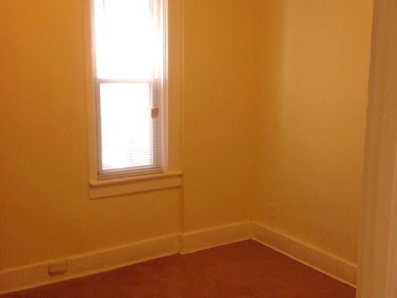 4th image of 10407 S Corliss Ave #2
