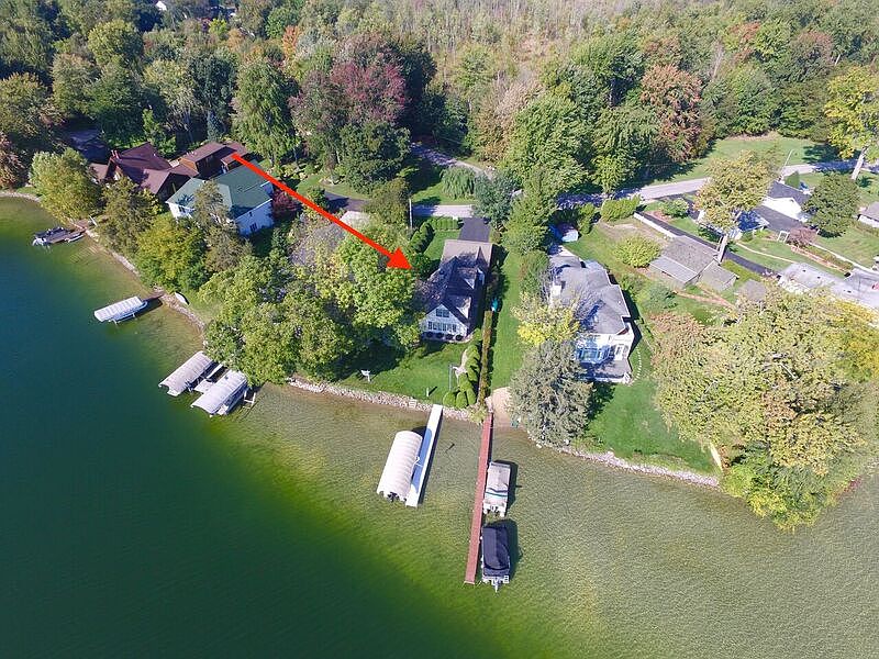 1st image of 2164 Forest Park Dr