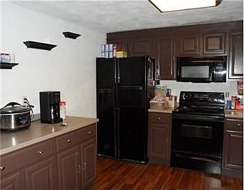 5th image of 8416 76th Ave