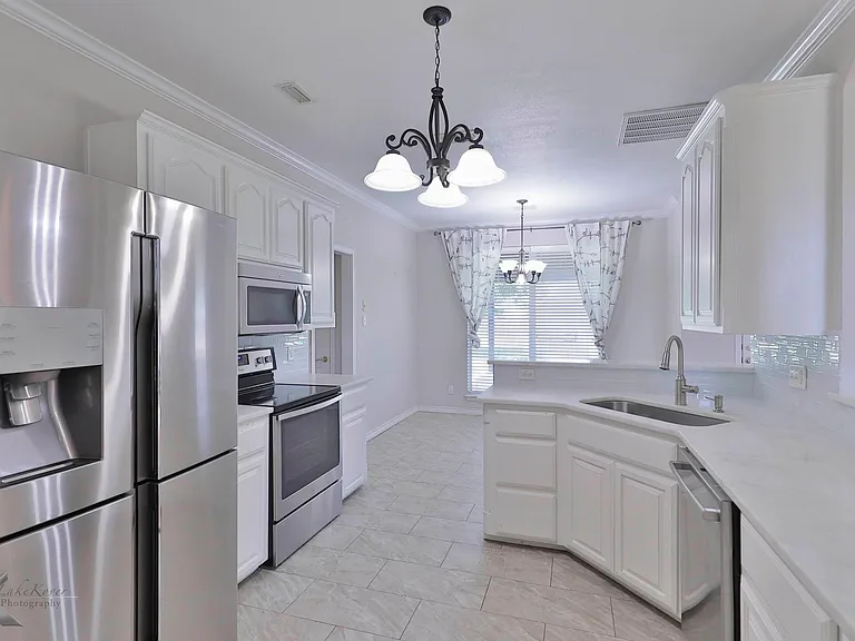 342 Pilgrim Rd — Photo 11