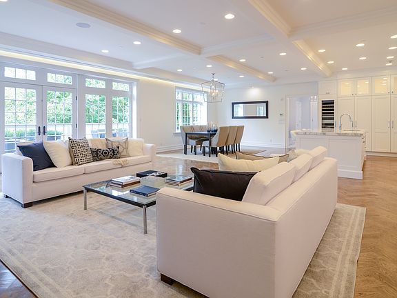 5th image of 2-4 Weaver St #2