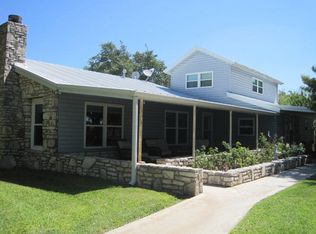 15229 Erna Rd, London, TX 76854