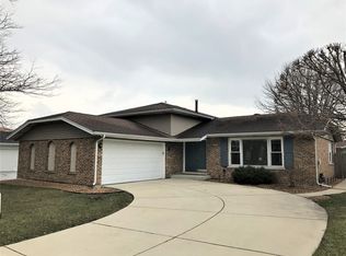 6141 Victoria Dr, Oak Forest, IL