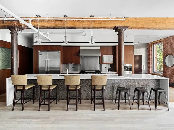 94 Thompson Street image 4 of 15