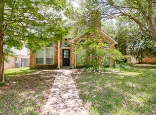 1902 Shoreline Dr, Mesquite, TX 75149