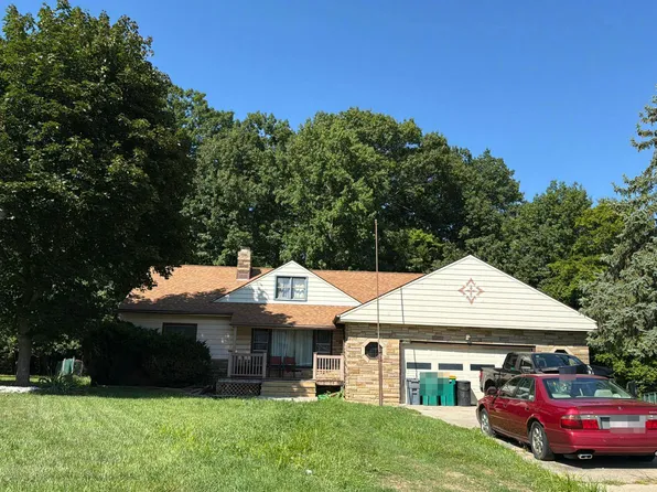 1759 Sunset Dr, Richmond Heights, OH 44143