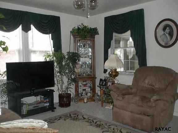 5th image of 2008 Orange St