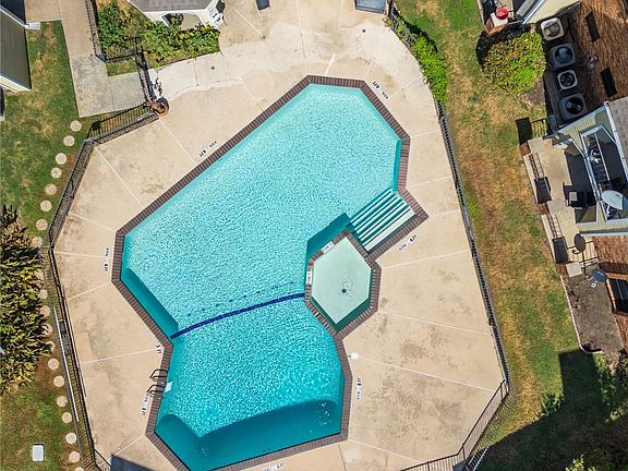 4th image of 4430 Point Blvd APT 101