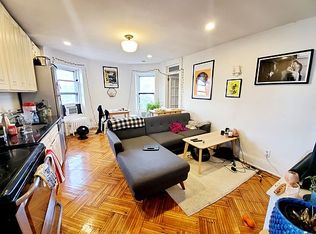 160 Berkeley Pl #R3, Brooklyn, NY 11217