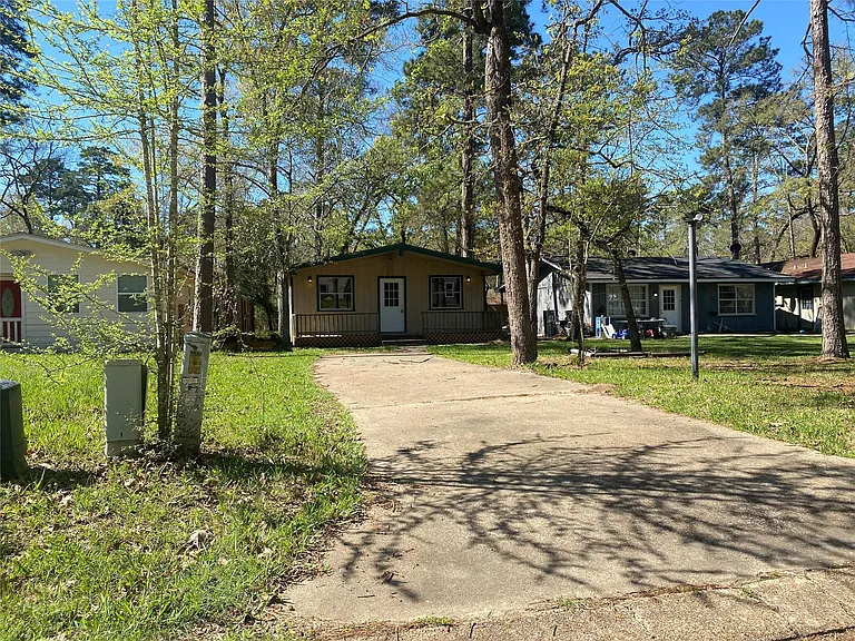 28613 Netawaka Ct — Photo 3
