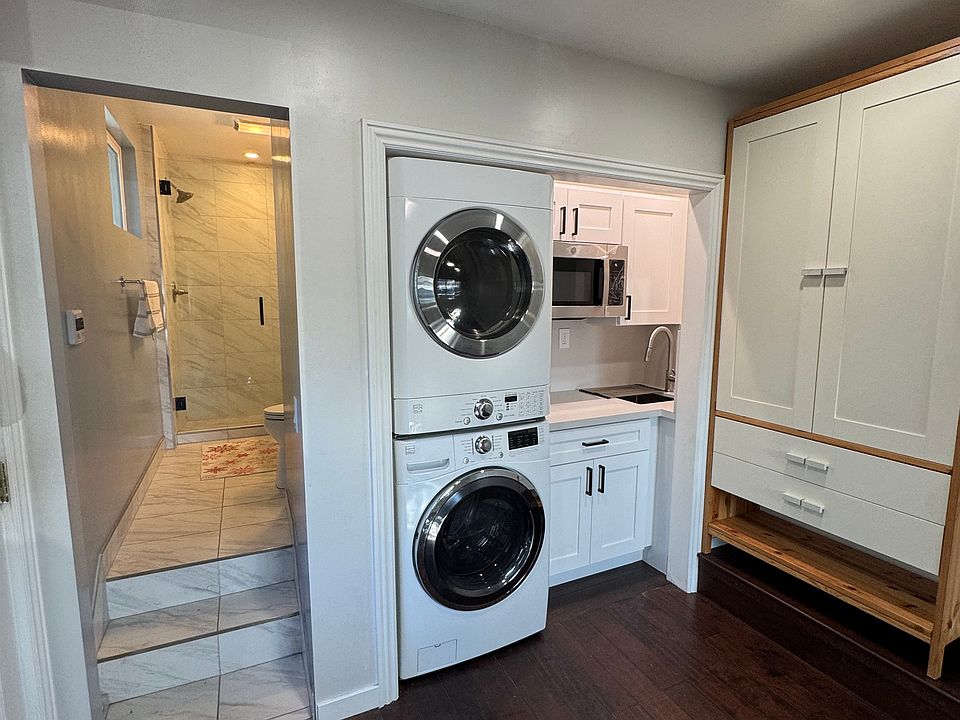 1st image of 10702 Chestnut St #A