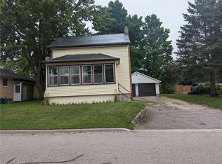 4 Walker St, Woolwich, ON N3B1Y2