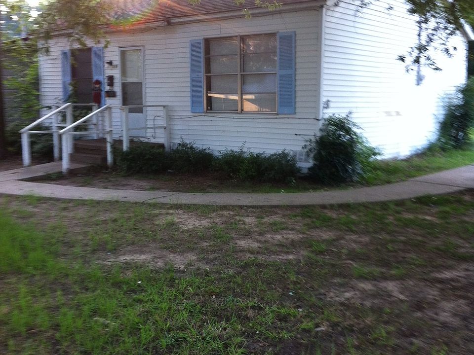 2nd image of 419 Anderson St