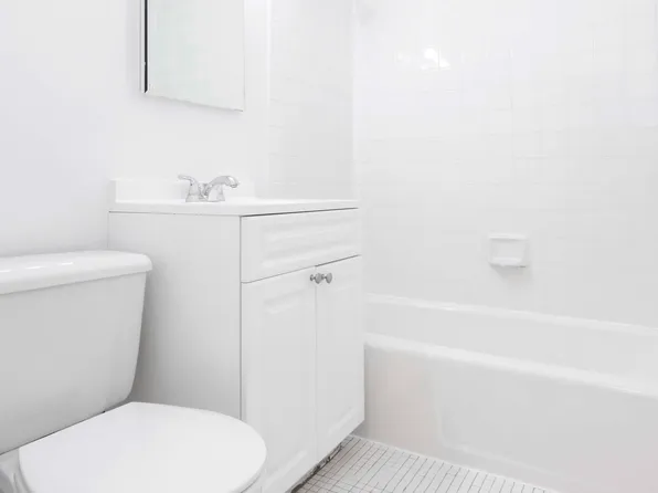 2500 Johnson Avenue image 6 of 8