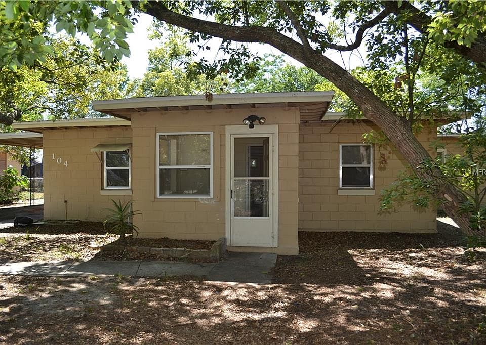 1st image of 104 N Lancelot Ave
