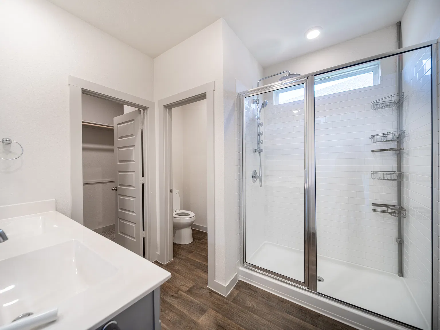 4 bed, 1612 sqft, $2,200 — Photo 4
