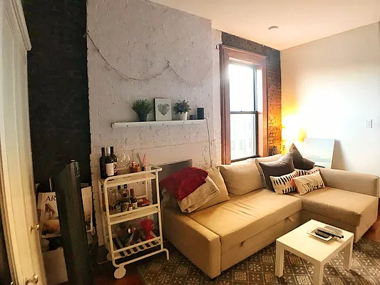 Rented by Corcoran | media 23