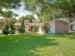 922 Waterview Cir, Richardson, TX 75080