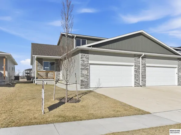 3563 Little Bluestem Rd, Fremont, NE 68025