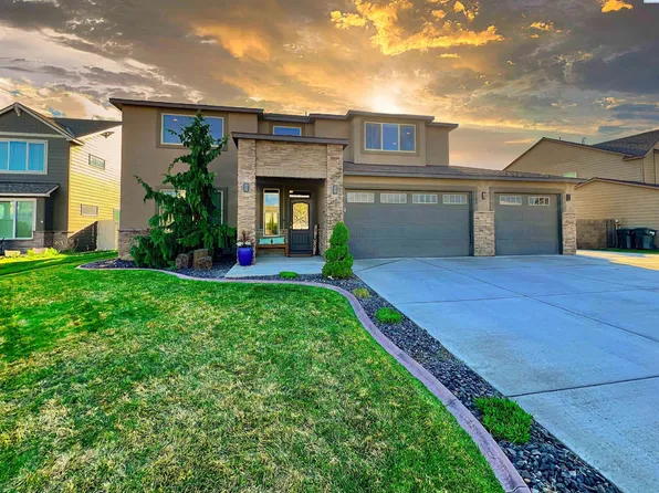 1393 Diamond Loop, West Richland, WA 99353